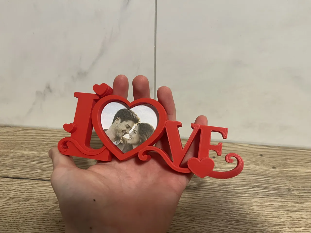 Heart-shaped LOVE fhoto frame view 2