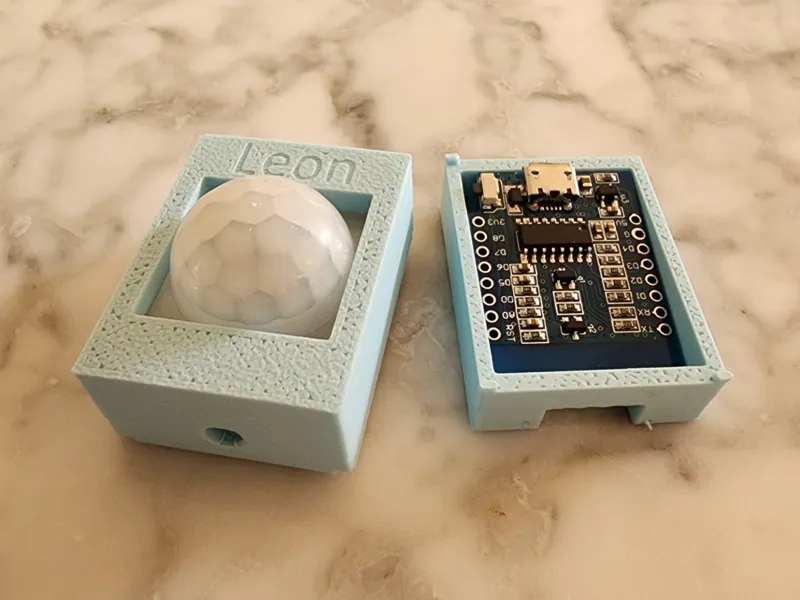 ESP8266 plus motion sensor box