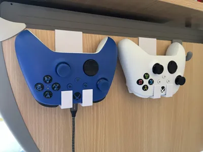 Customizable controller hanger for xbox series
