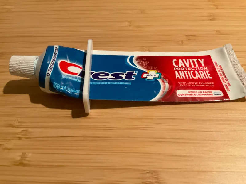 Toothpaste Squeezer