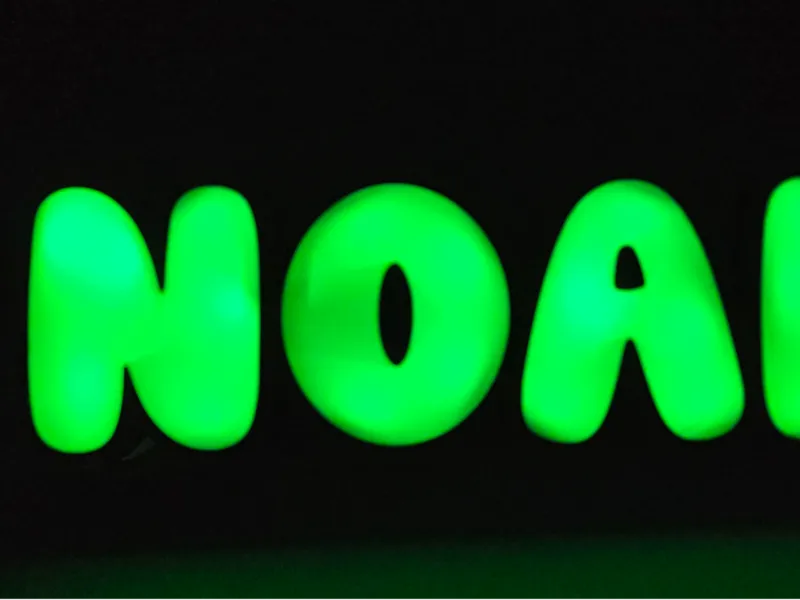 Noah Namen LED Leuchtkasten