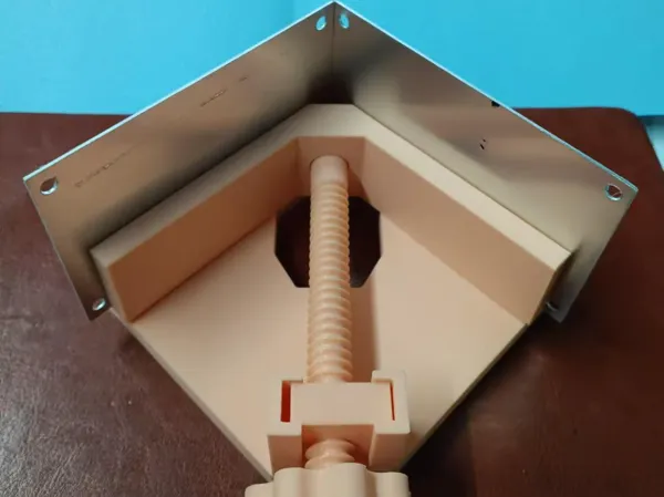 https://makerworld.bblmw.com/makerworld/model/USafc0e2c457f5c8/design/2024-12-25_2f61017674f6.jpg