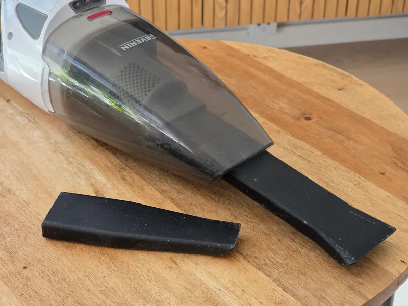 Attachements for handheld vacuum cleaner