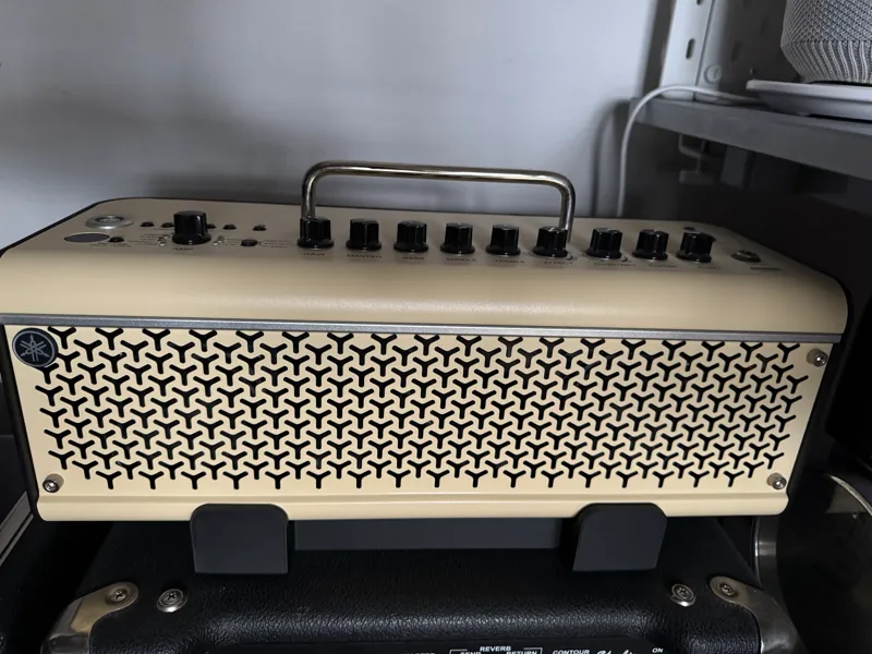 Stand for Yamaha THR30ii