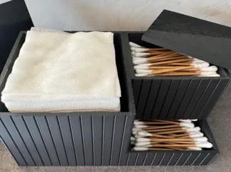 Bad Organiser mit Q-Tip Spender