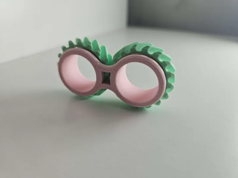 fidget gear ring remix (click in place!)