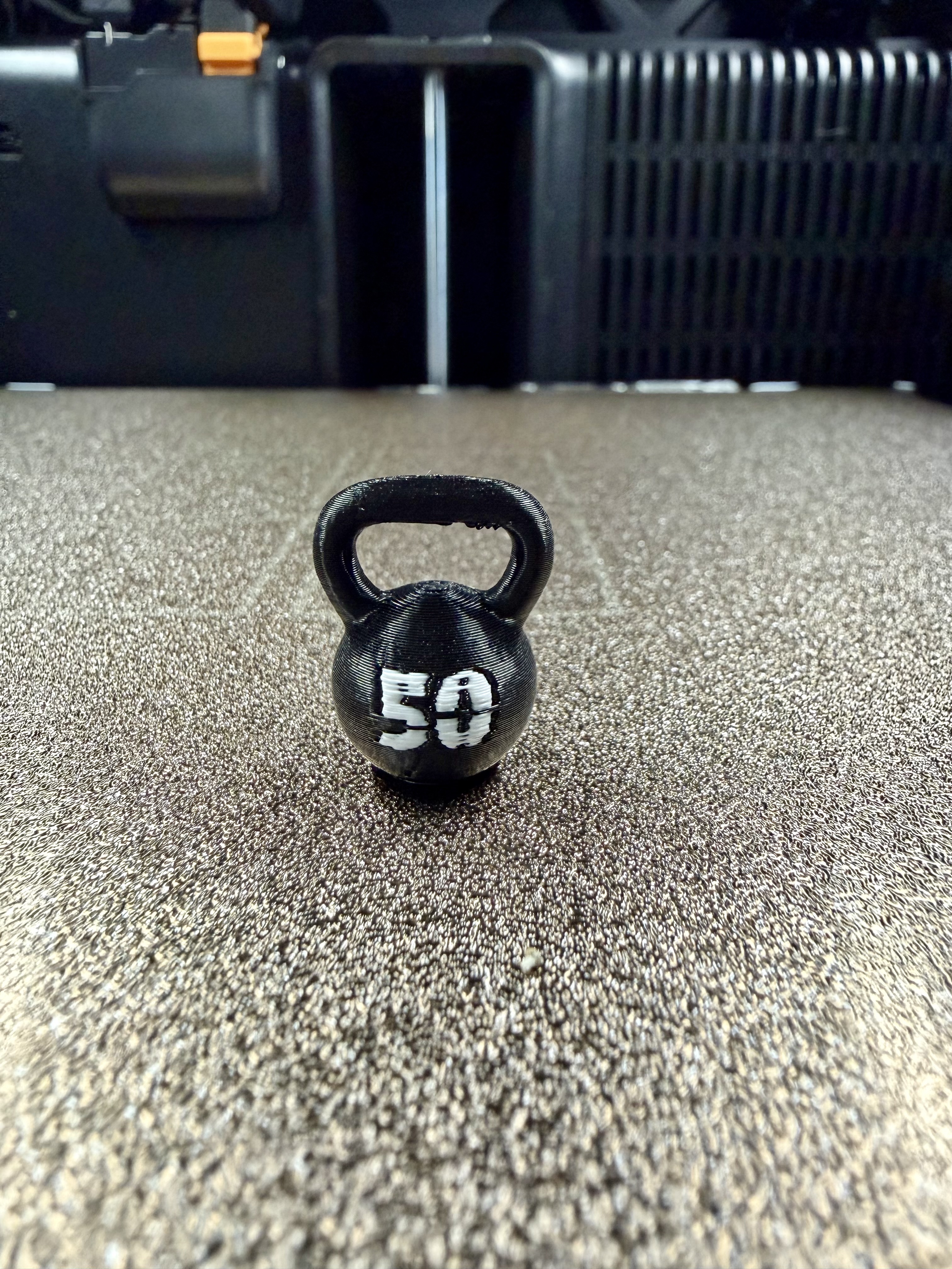 Miniatura 1 do modelo 3D Kettlebell Valve Stem Cap