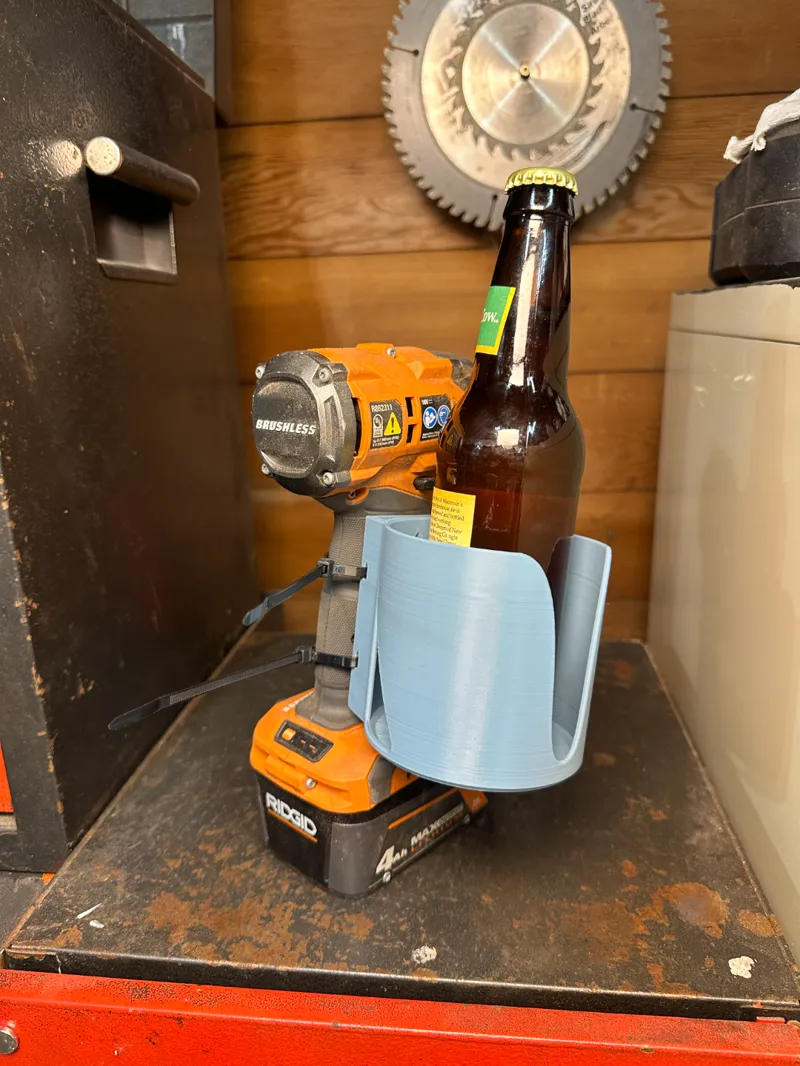 Universal Cup Holder