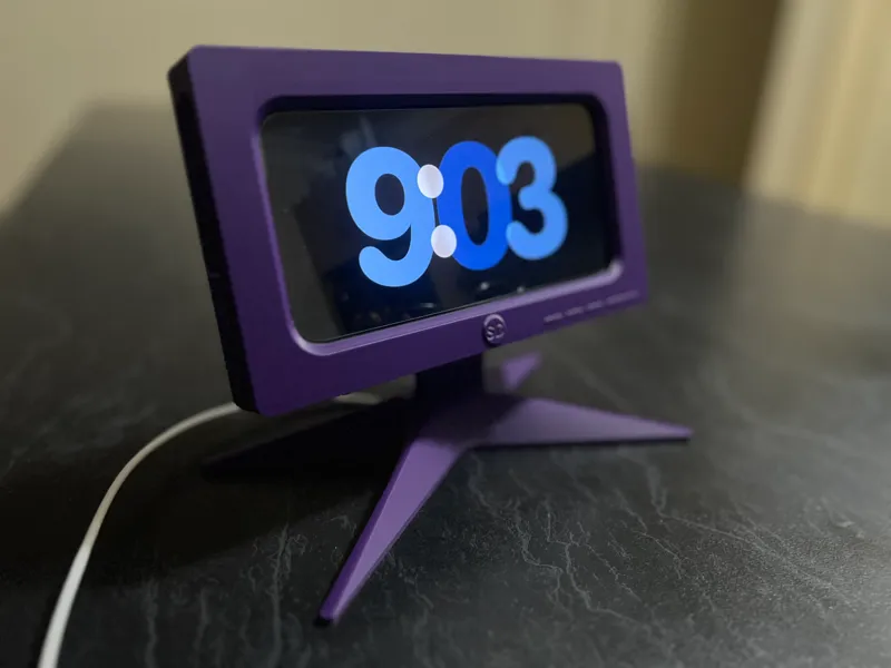 iPhone Pro Max Charging Stand (Monitor Inspired) 