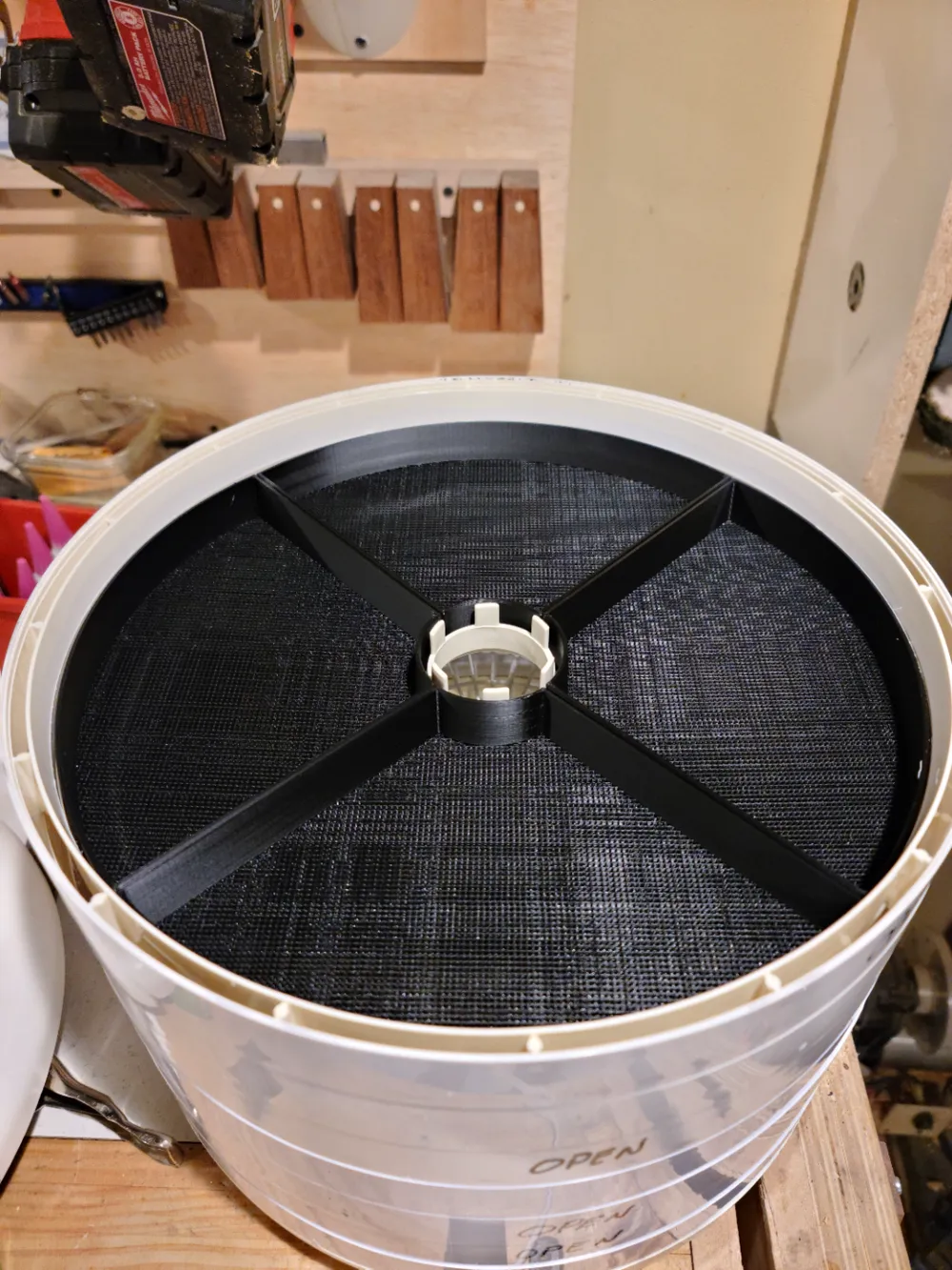 Nesco Desiccant Tray for dehydrator by toolmantim313 MakerWorld