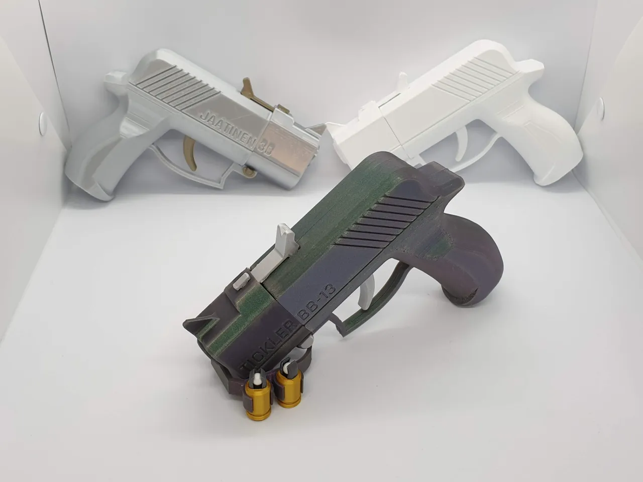 Tickler BB-13 — Fully 3D-printable airsoft gun view 3