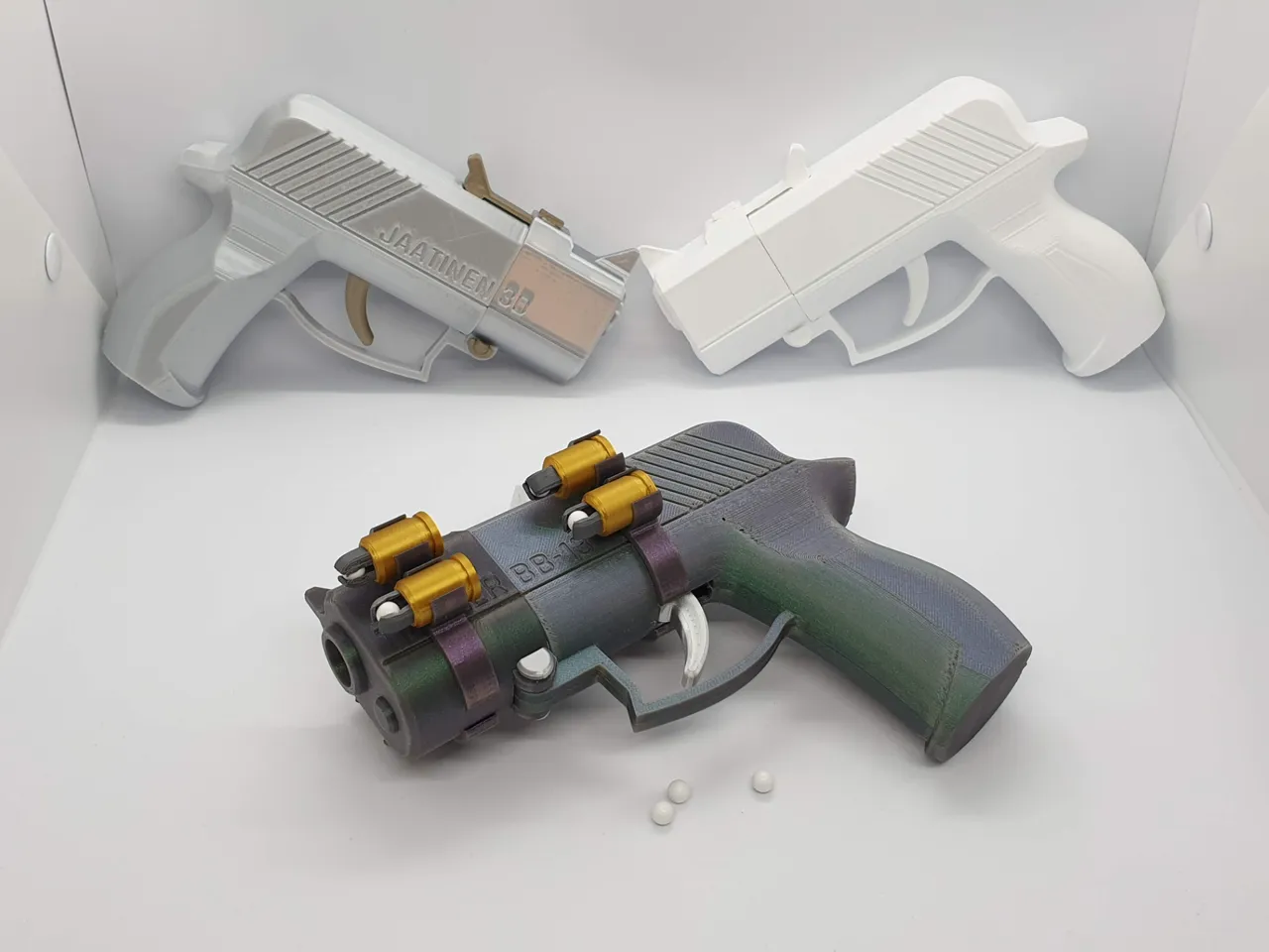 Tickler BB-13 — Fully 3D-printable airsoft gun view 4