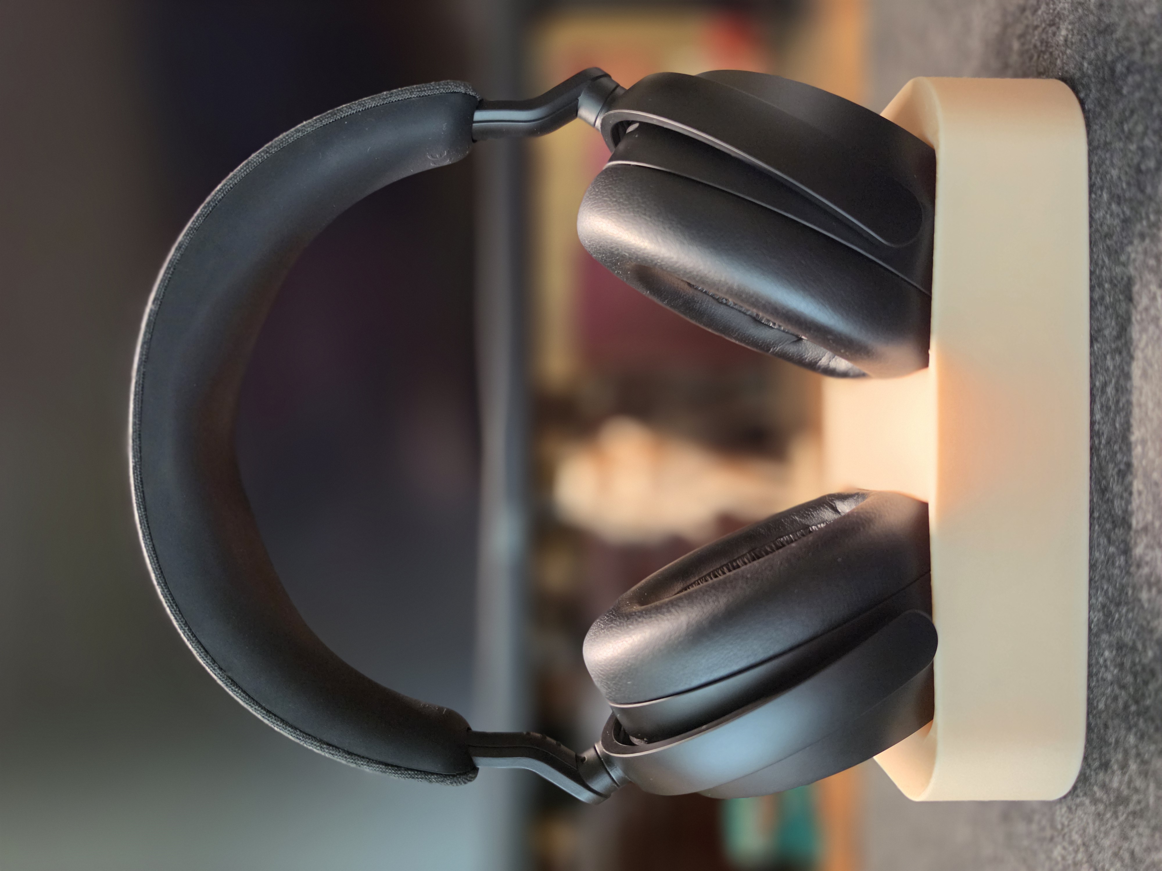 Sennheiser Momentum 4 Wireless Holder - Free 3D Print Model
