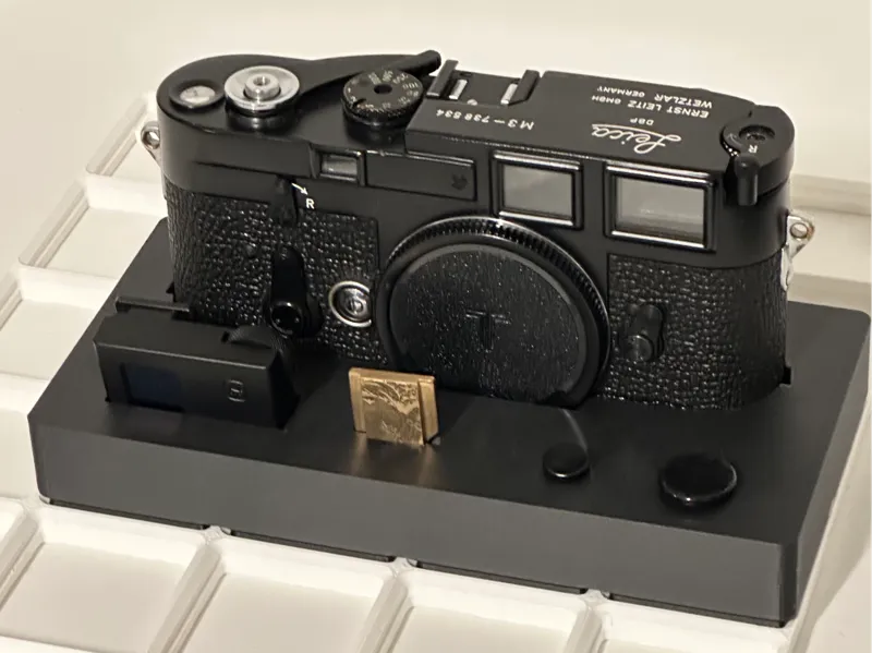 Leica M1 / M2 / M3 Grdfinity Base 4x2