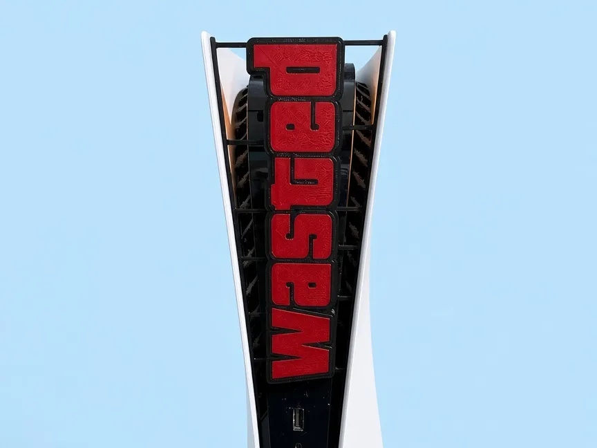 Tapa o cubierta: Cover PS5 WASTED GTA 5. Referencia del modelo original.