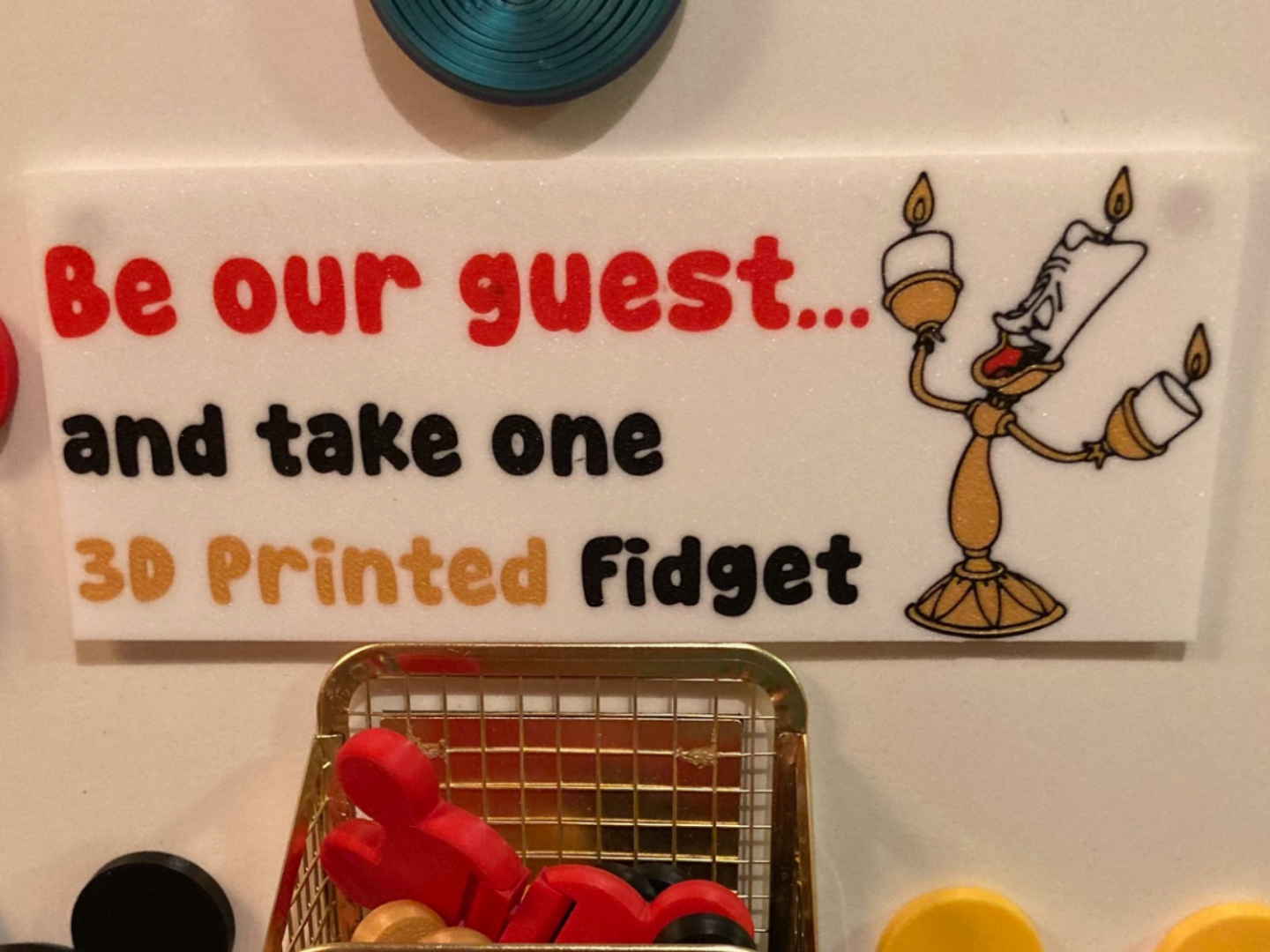 Miniatura 2 do modelo 3D Pixie Dusting Door Sign - Be Our Guest