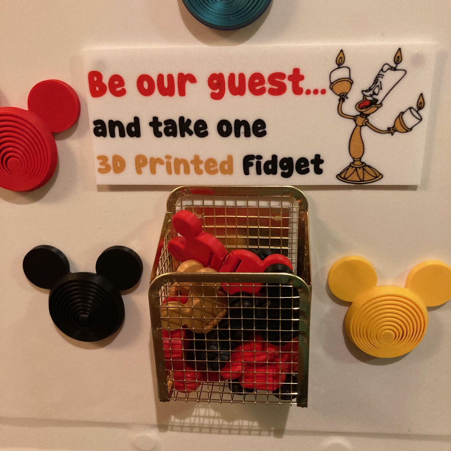 Miniatura 1 do modelo 3D Pixie Dusting Door Sign - Be Our Guest