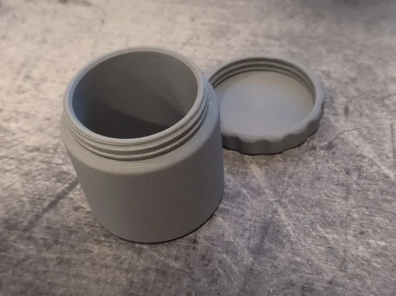Minimalist Screw-Top Container - No Lip