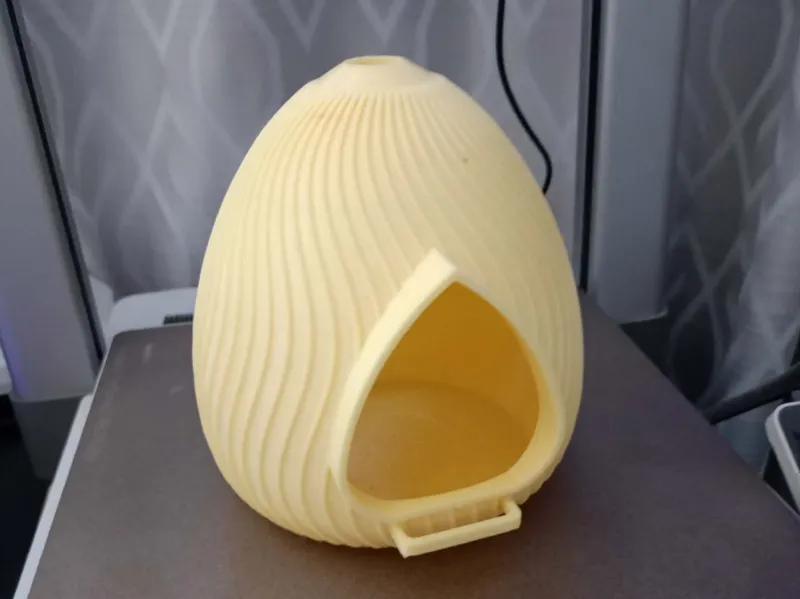 Modern Bird Feeder