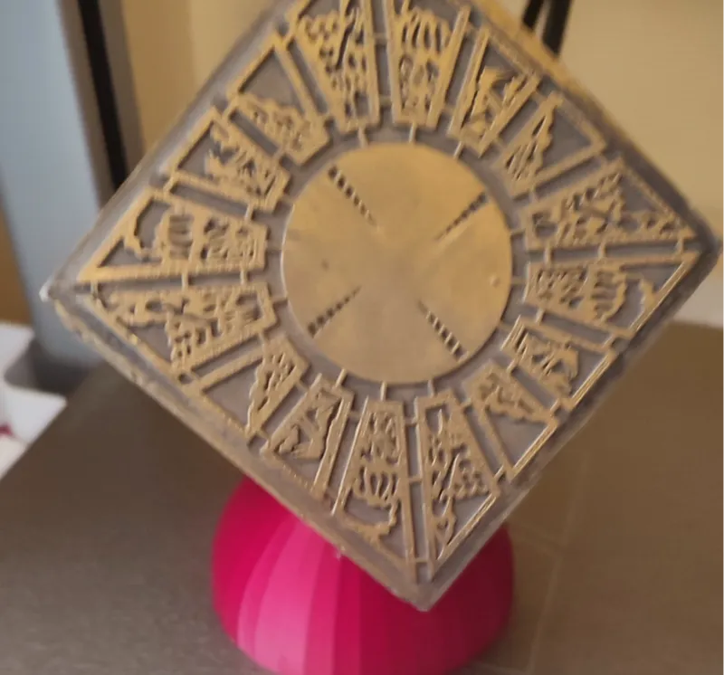 Cube Stand