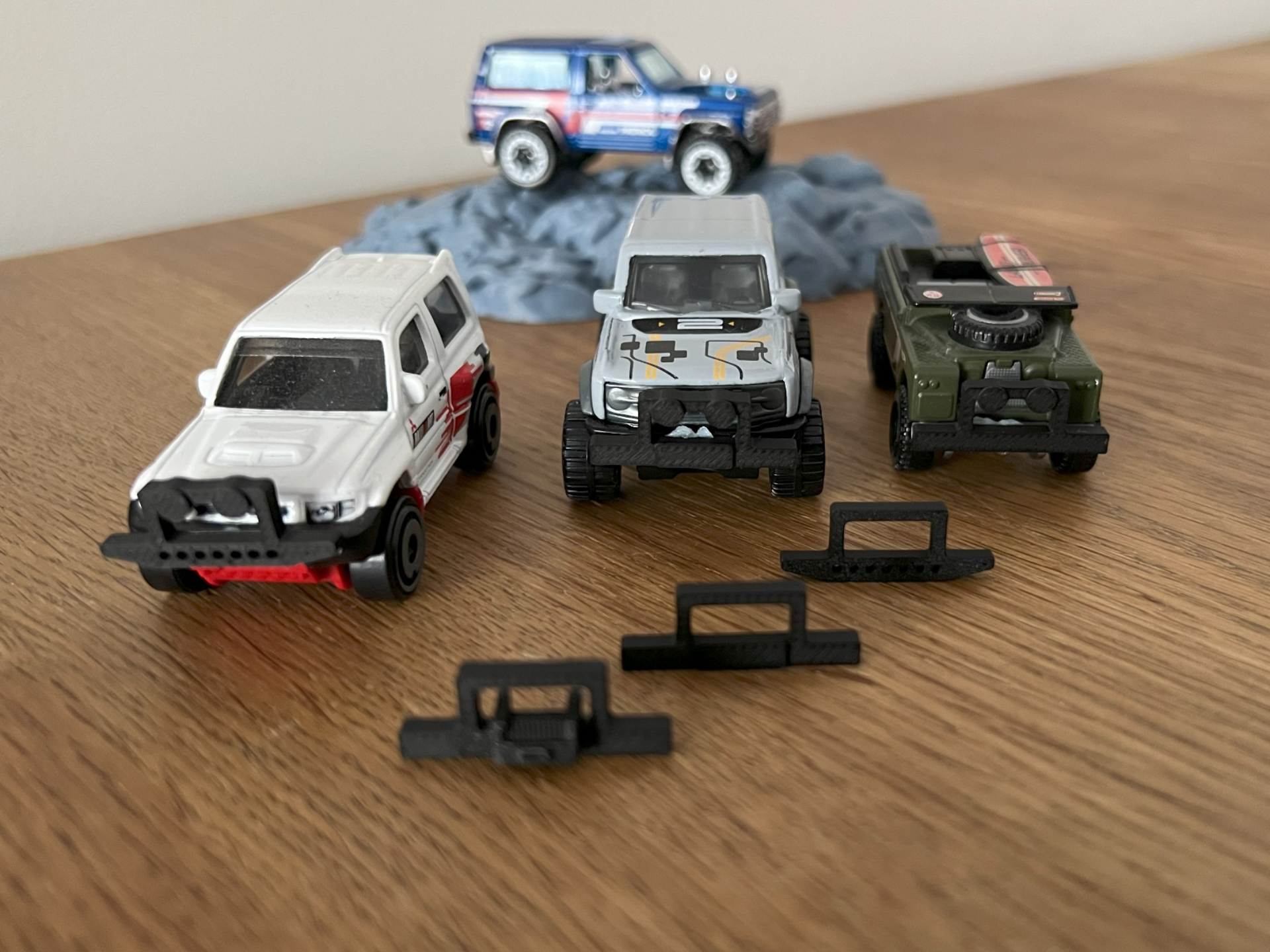 classic offroad bumper, light & winch 1/64 diorama