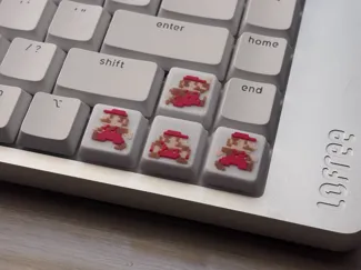8-bit Mario keycaps