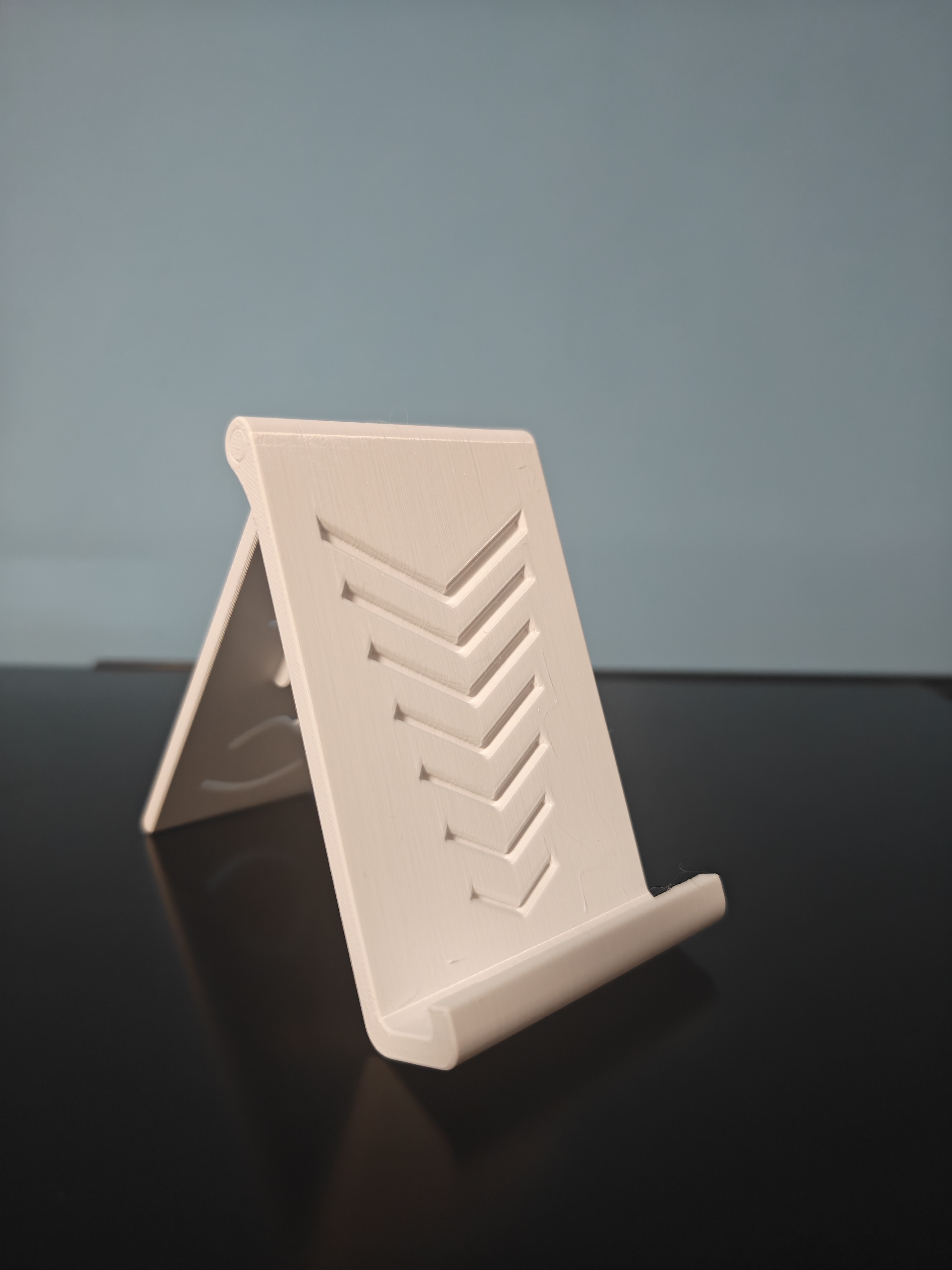 Miniatura 1 do modelo 3D Adjustable phone stand