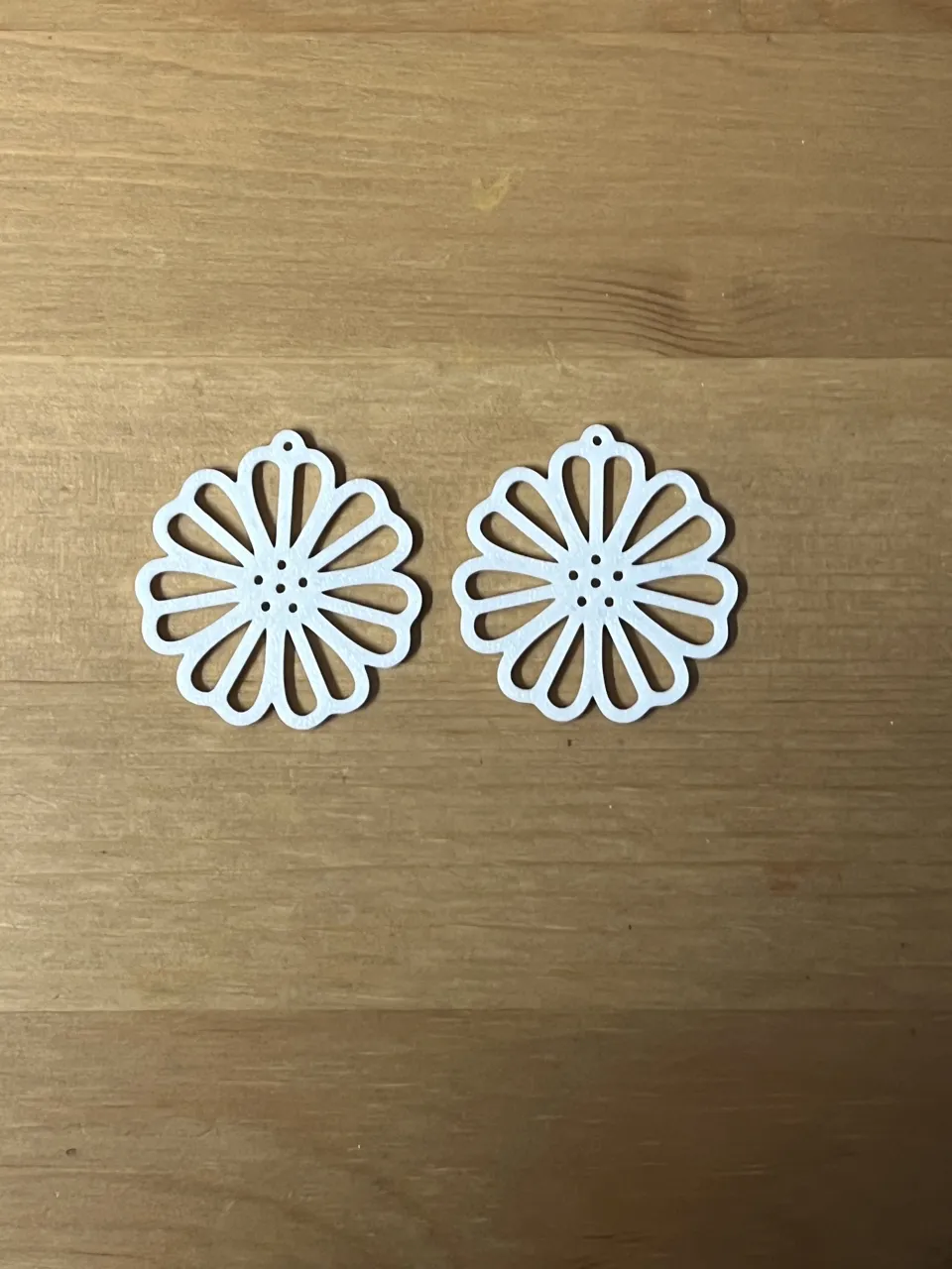 flower earrings view 2