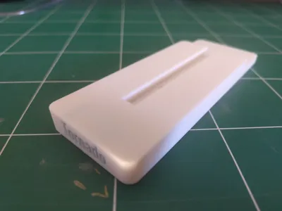 Tornado vacuum cleaner handle support