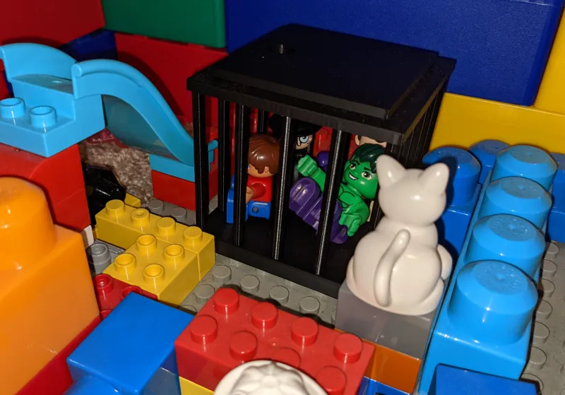 Duplo Jail - Customizable via download OpenSCAD