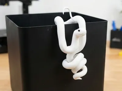 The "Nope Rope" Desk & Plant Buddy