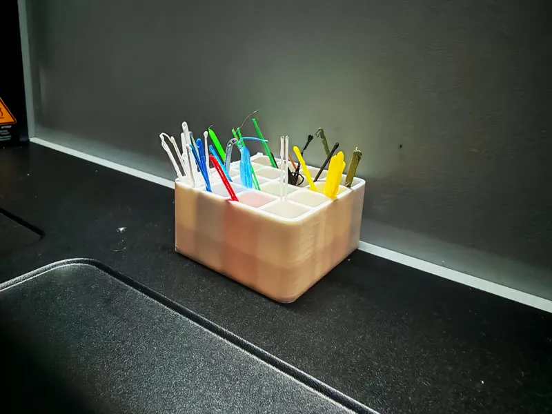 Internal storage boxes for H2D/H2S