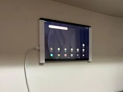 Tablet Pritom M10 wall support / Suporte de parede