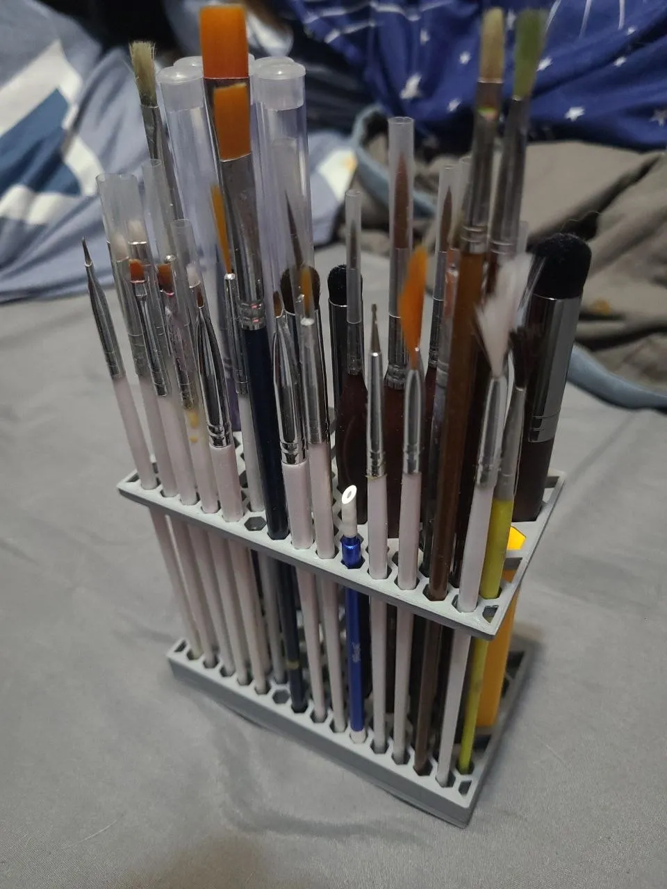 Compact Hex Paint Brush Rack / Organizer - Free 3D Print Model - MakerWorld