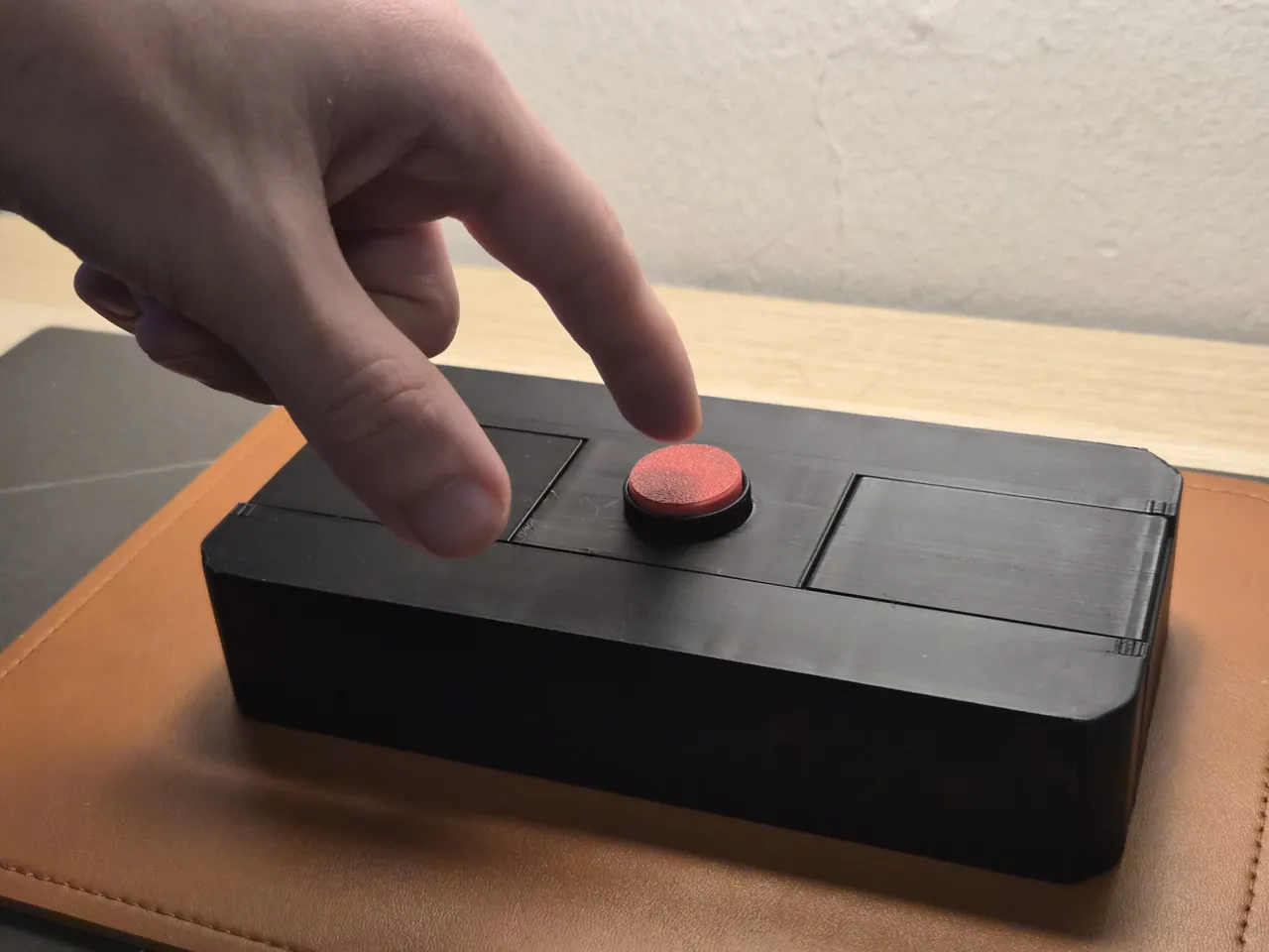 Big Red Button Prank Box view 2