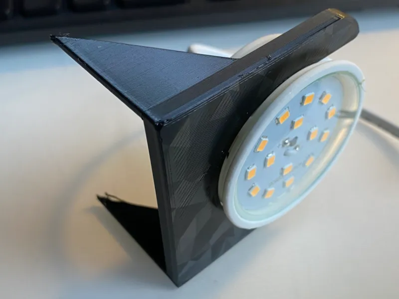 Lamp holder 
