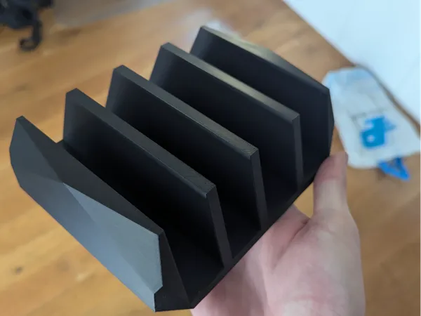 https://makerworld.bblmw.com/makerworld/model/USb066a0d259d37f/design/2025-12-04_05dcbd56818208.jpg