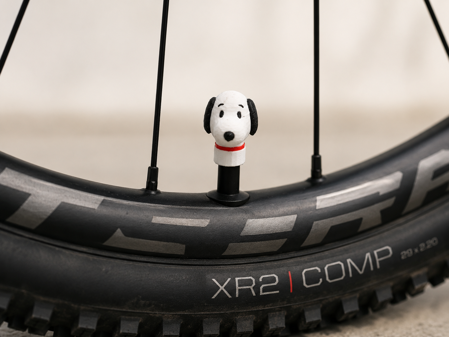 Miniatura 1 do modelo 3D Snoopy Valve Cap