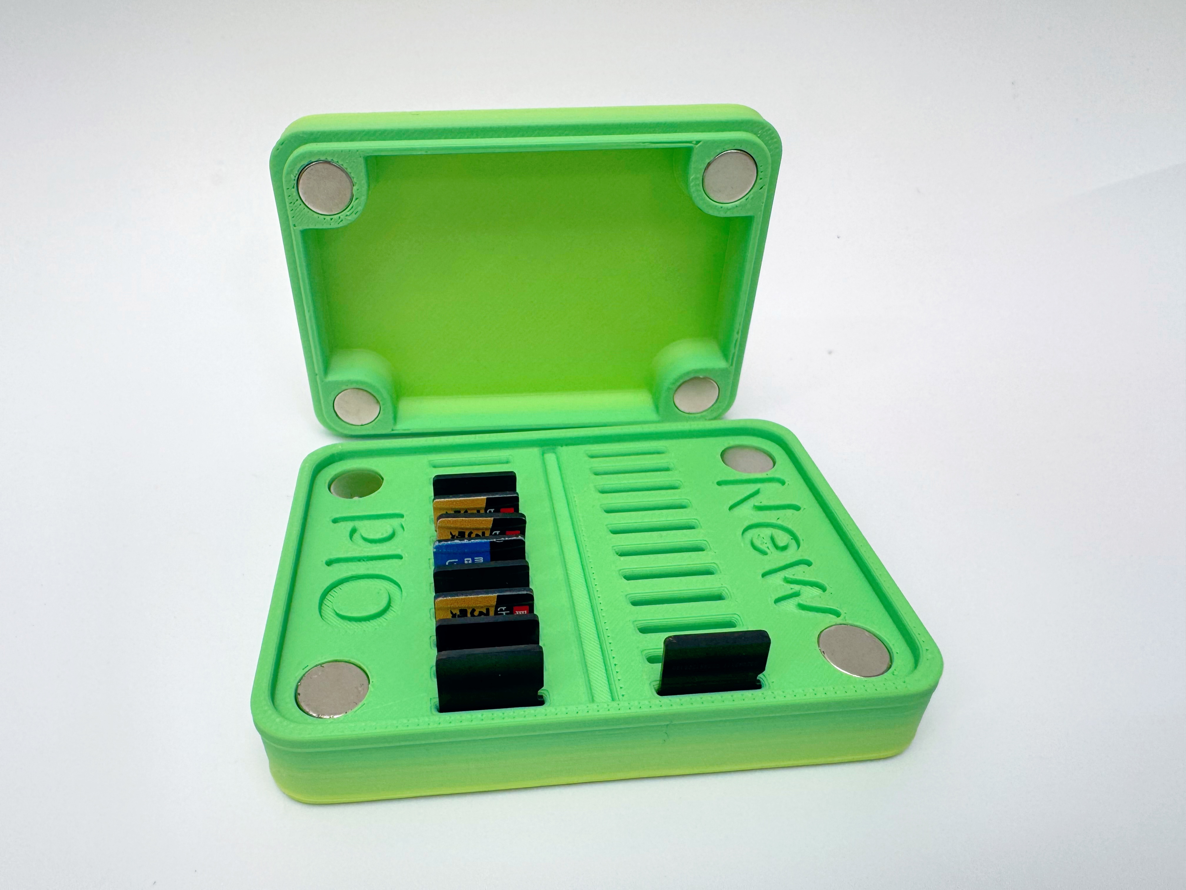 Miniatura 2 do modelo 3D TF卡收纳盒Micro SD卡收纳盒