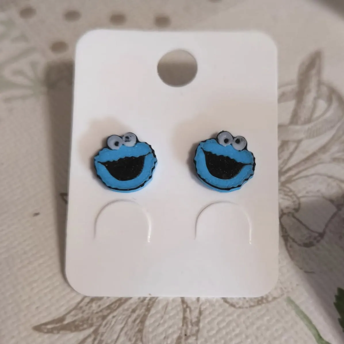 Pendientes de Boton Monstruo de las galletas view 2
