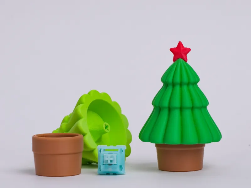 Christmas Tree Clicker – MX Cherry Edition