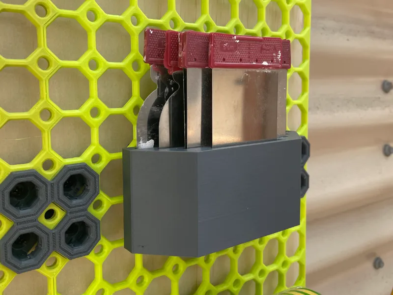Multipoint Paint Scraper Holder