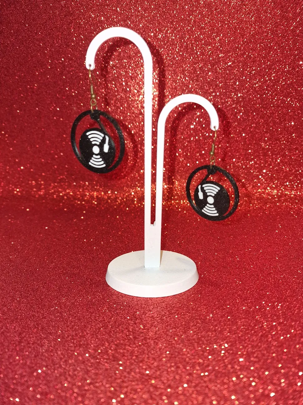 Turntable earrings view 3
