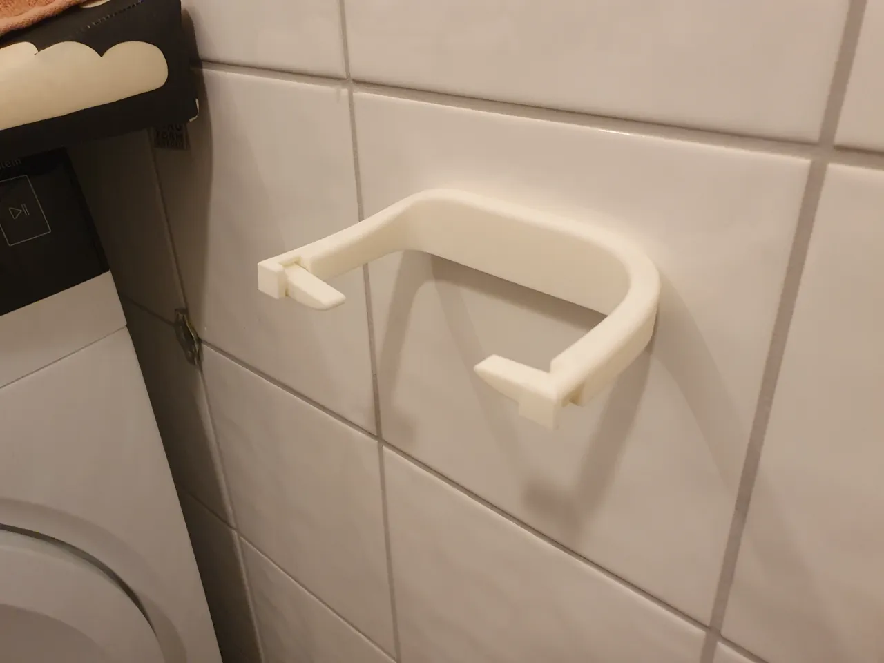 Quick Reload Toilet Roll Holder view 3