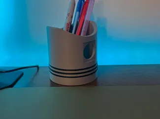 Piston Head Pen Holder