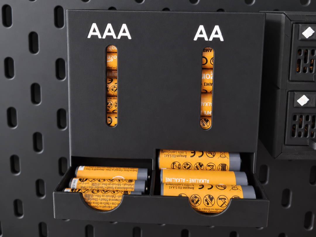 Skadis Battery dispenser & organiser - 1