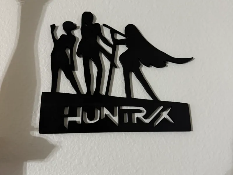 Huntrix Battle Ready Silhouette 
