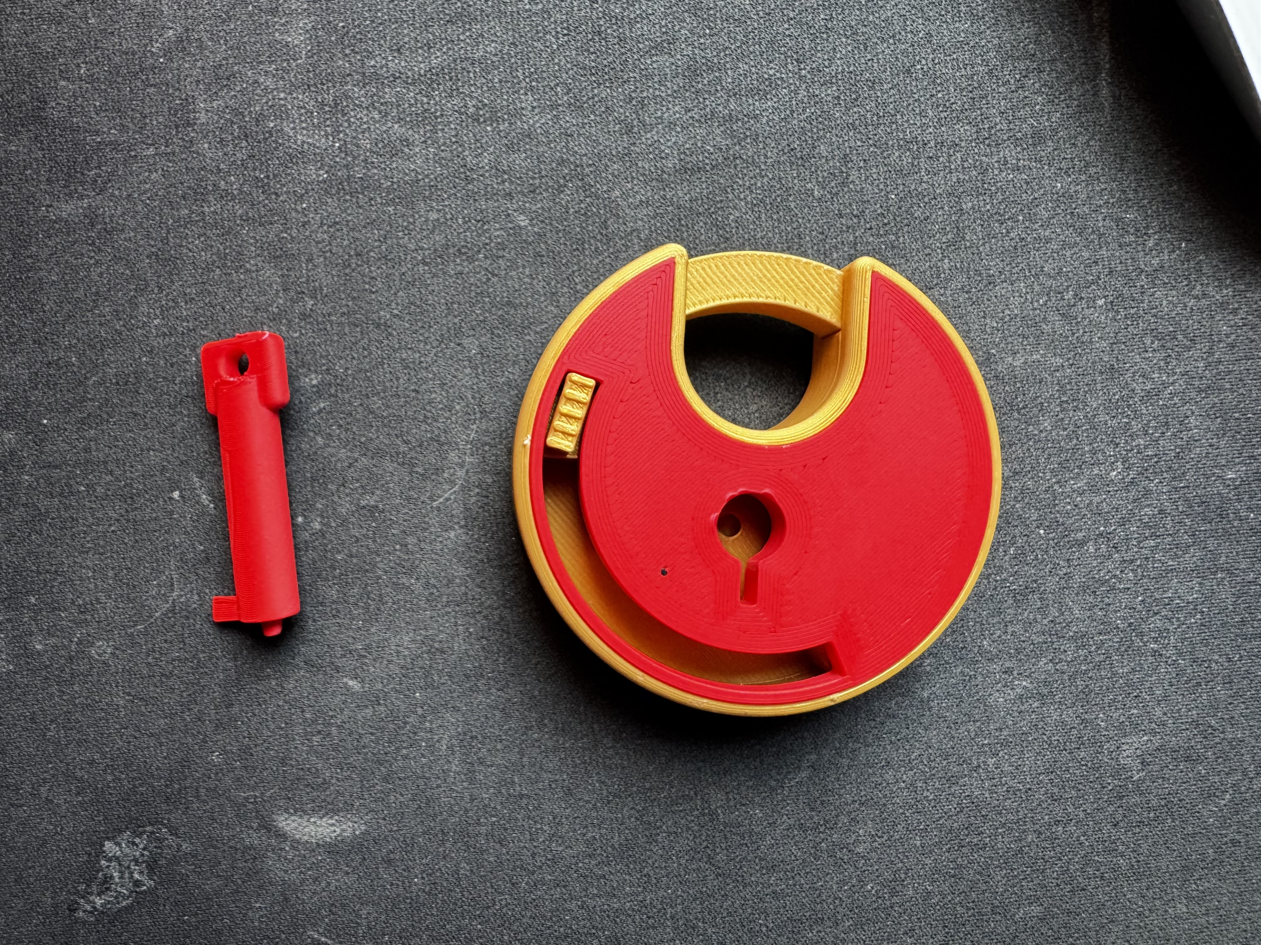 Miniatura 3 do modelo 3D Durable Padlock