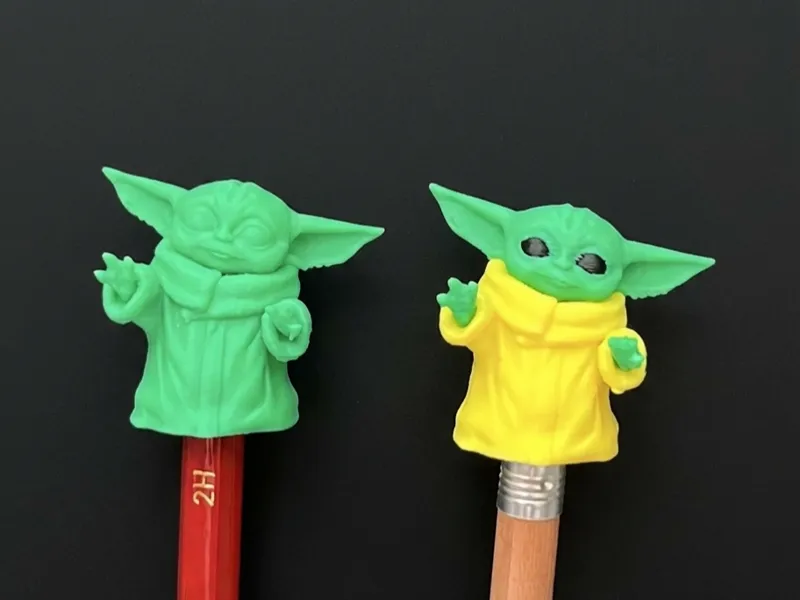 Baby Yoda pencil topper