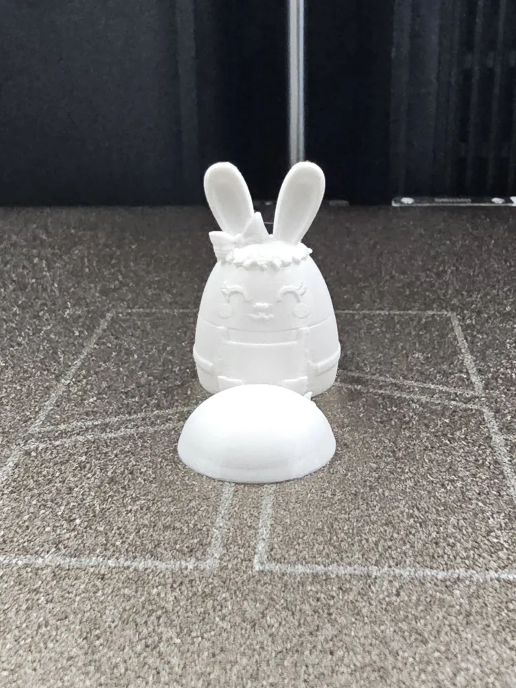 ROLY-POLY EASTER BUNNY WITH FLOWER WREATH - Free 3D Print Model ...